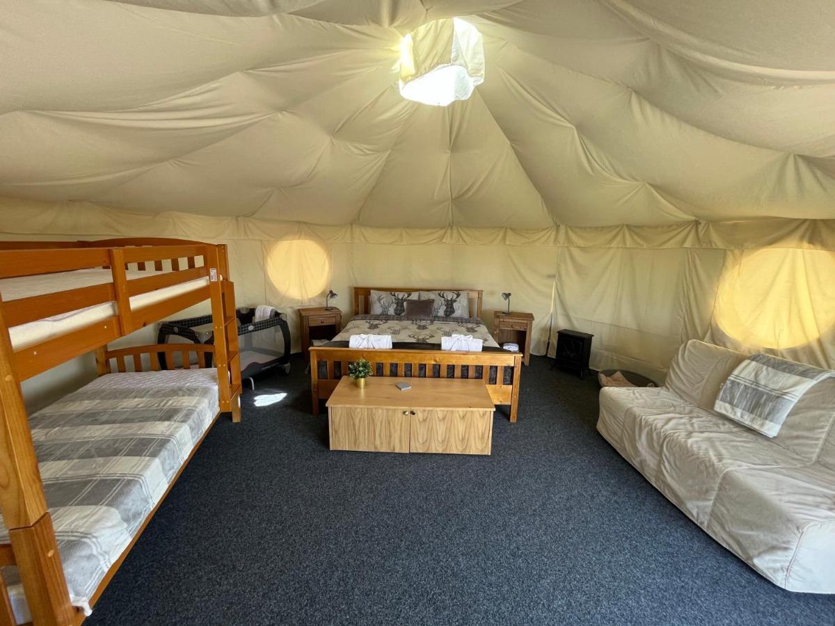 Dukeries Retreat Hotel Retford Bagian luar foto