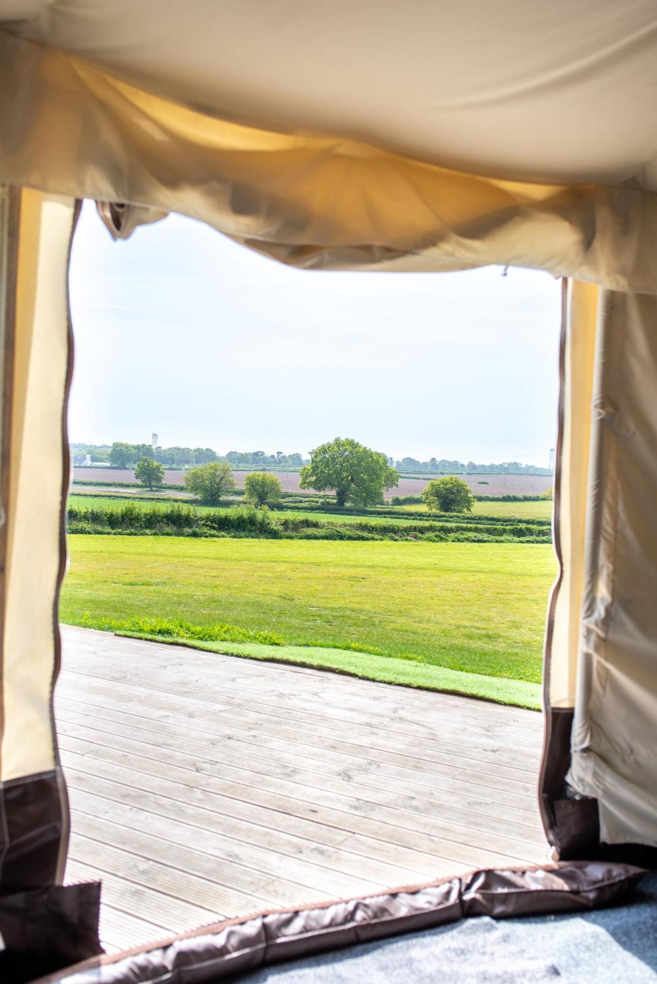 Dukeries Retreat Hotel Retford Bagian luar foto