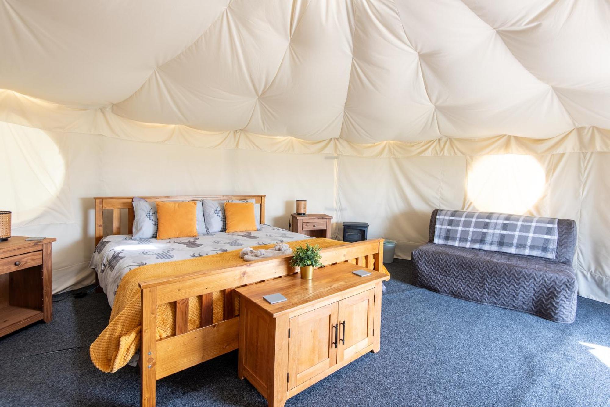 Dukeries Retreat Hotel Retford Bagian luar foto